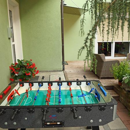 Hostel Sonce Птуй Экстерьер фото