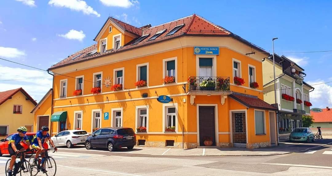 Hostel Sonce Птуй Экстерьер фото