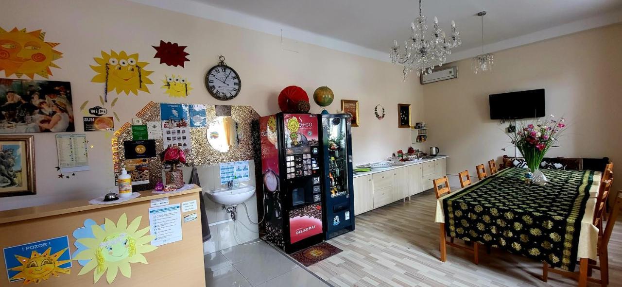 Hostel Sonce Птуй Экстерьер фото