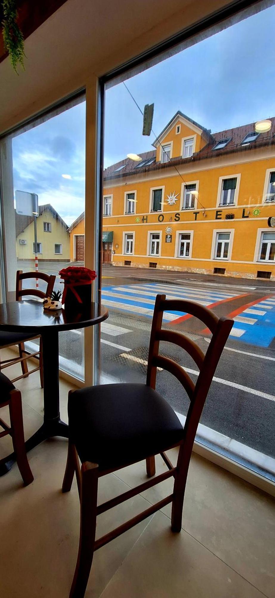 Hostel Sonce Птуй Экстерьер фото