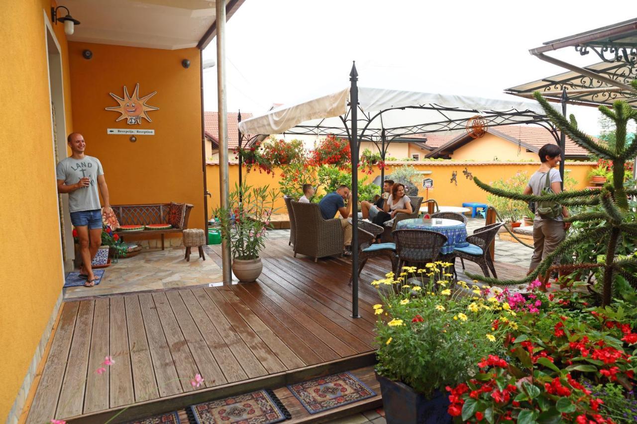 Hostel Sonce Птуй Экстерьер фото
