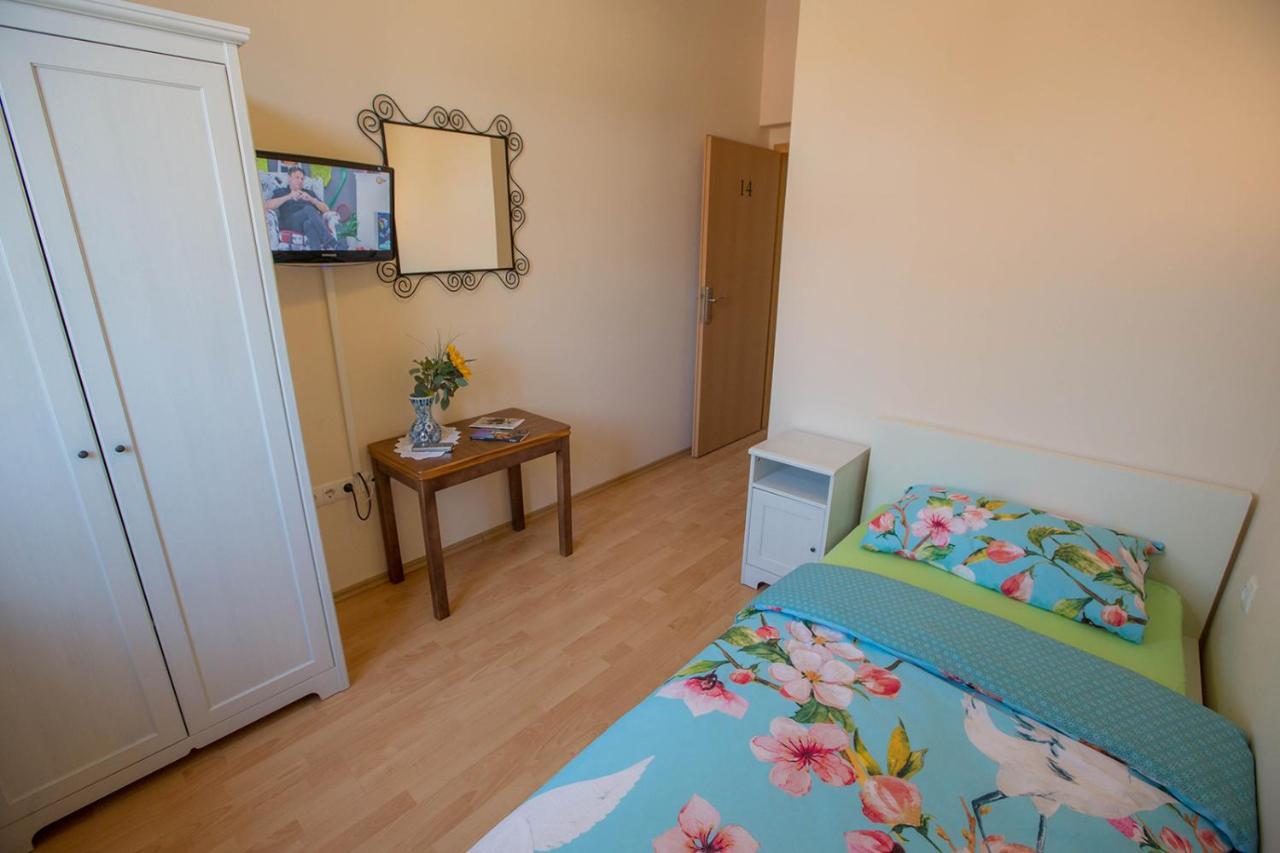 Hostel Sonce Птуй Экстерьер фото